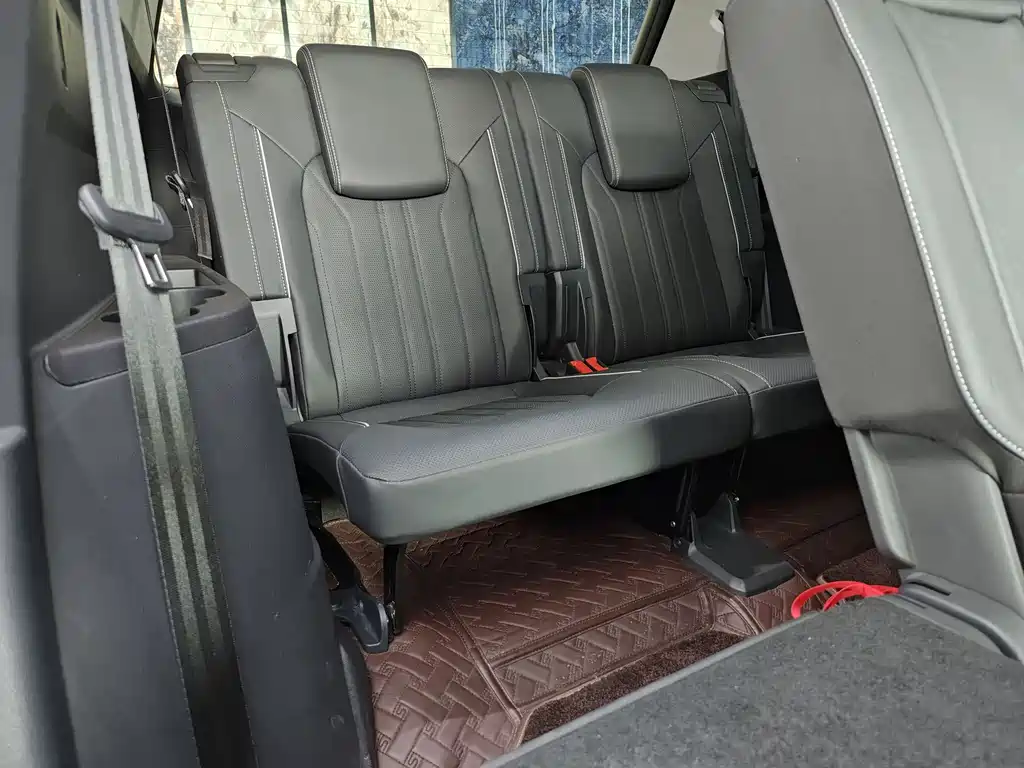 Touron 2022 380TSI four-wheel drive luxury version купить на сайте DeffCars