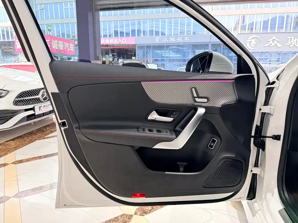 Mercedes-Benz A-Class 2023 A 200 L Fashion Model купить на сайте DeffCars