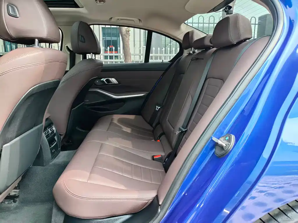 BMW 3 Series 2021 facelift 325i M Sports Package купить на сайте DeffCars