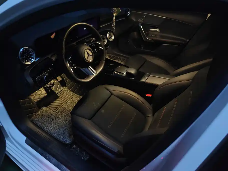 Mercedes-Benz A-Class 2024 A 200 L Fashion купить на сайте DeffCars