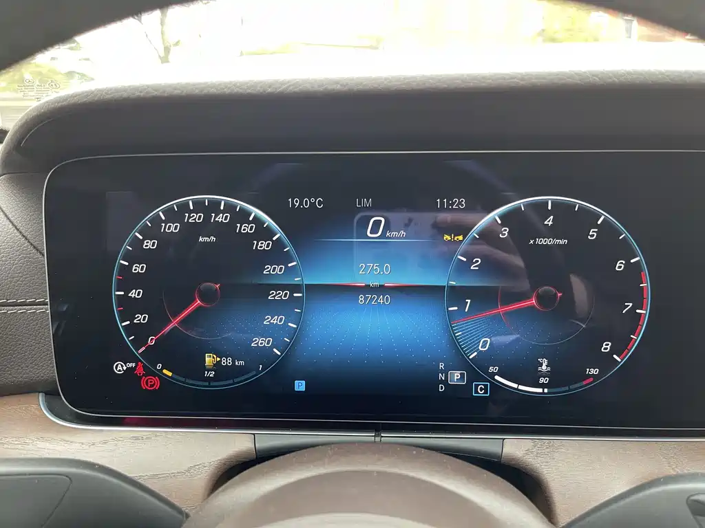 Mercedes-Benz E-Class 2023 facelift E 300 L luxury model купить на сайте DeffCars