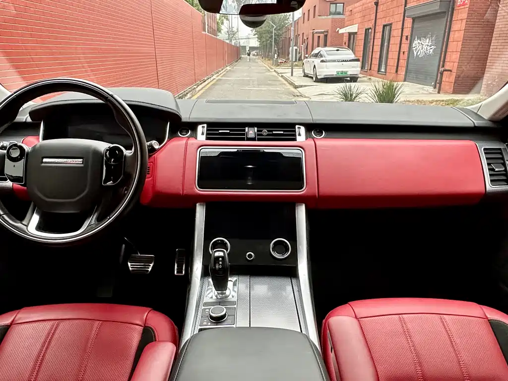 Range Rover Sport 2021 3.0 L6 Black Edition купить на сайте DeffCars