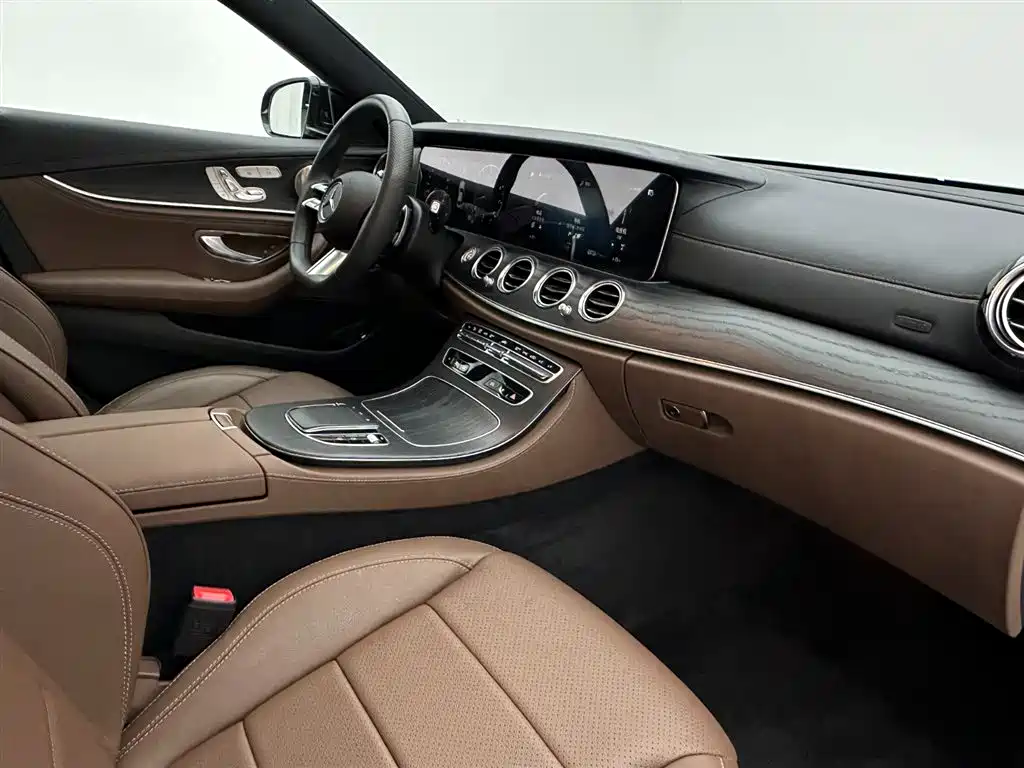 Mercedes-Benz E-Class 2023 facelift E 300 L sports luxury model купить на сайте DeffCars