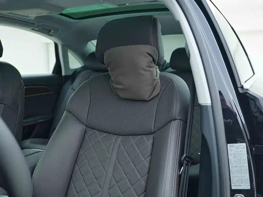 Audi A8 2024 A8L 50 TFSI quattro exclusive model купить на сайте DeffCars