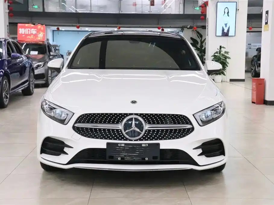 Mercedes-Benz A-Class 2022 A 200 L Sports Sedan Dynamic Type купить на сайте DeffCars