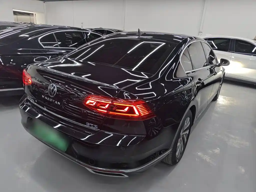 Magotan PHEV 2022 GTE luxury model купить на сайте DeffCars
