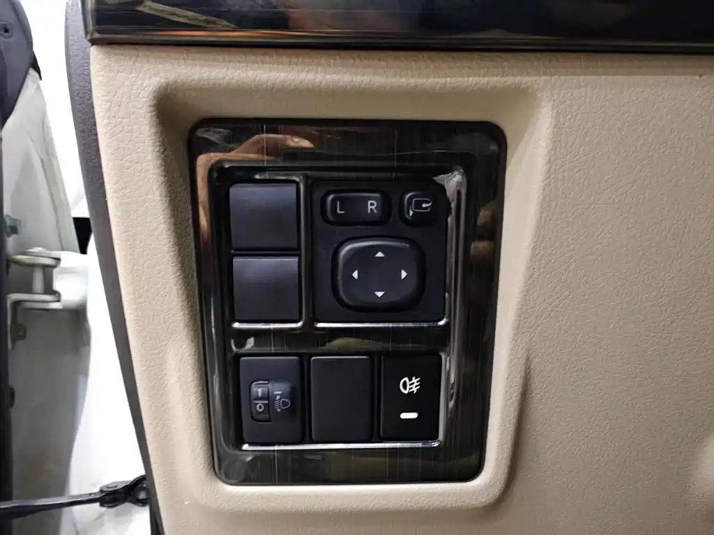 Prado (imported) 2014 2.7L automatic standard version купить на сайте DeffCars