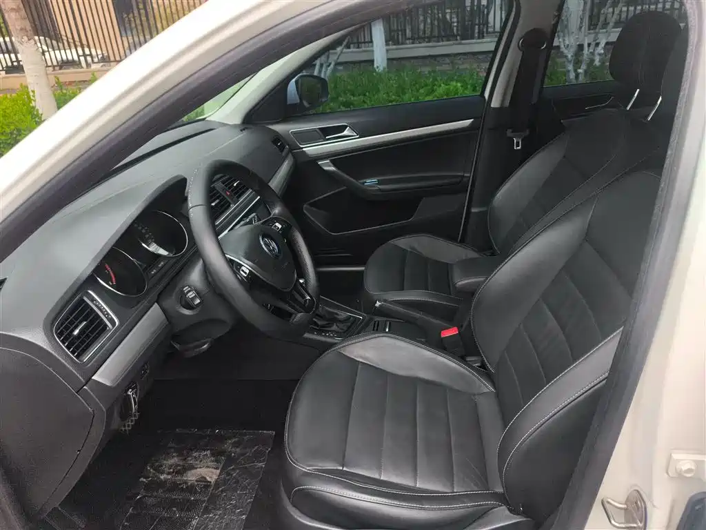 Langxing 2017 230TSI DSG Comfort Edition купить на сайте DeffCars