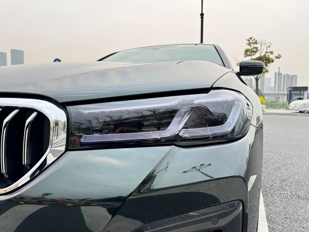BMW 5 Series 2022 facelift 525Li M Sports Package купить на сайте DeffCars
