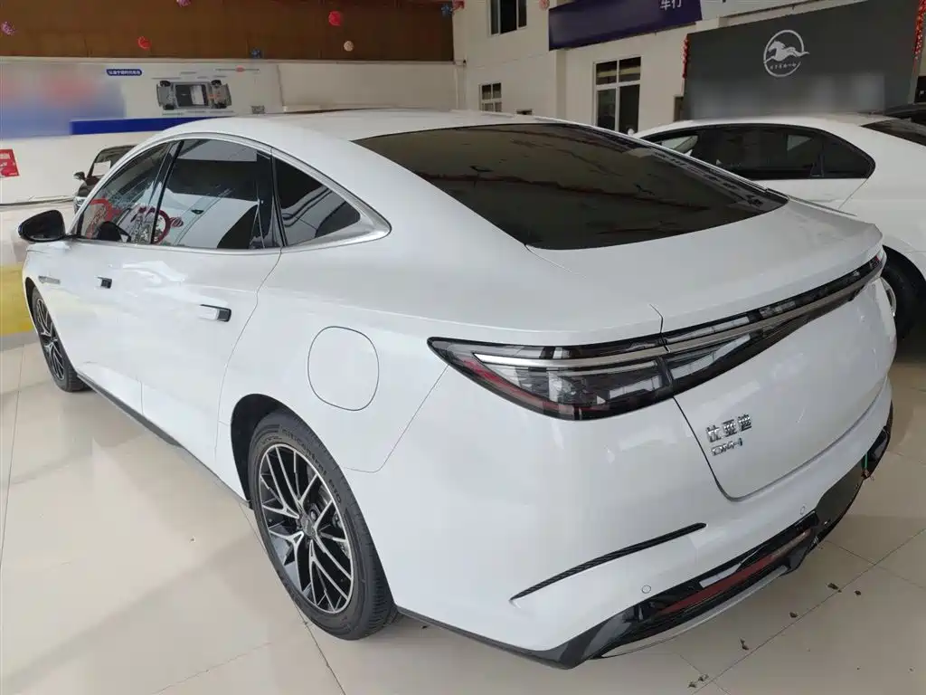 Seal 2023 DM-i 1.5L 121km premium model купить на сайте DeffCars