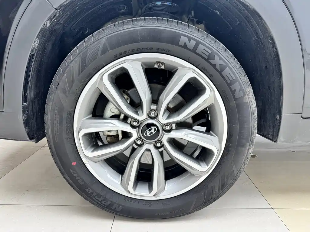 Beijing Hyundai ix35 2018 2.0L automatic two-wheel drive Zhiyong·Enjoy Edition купить на сайте DeffCars