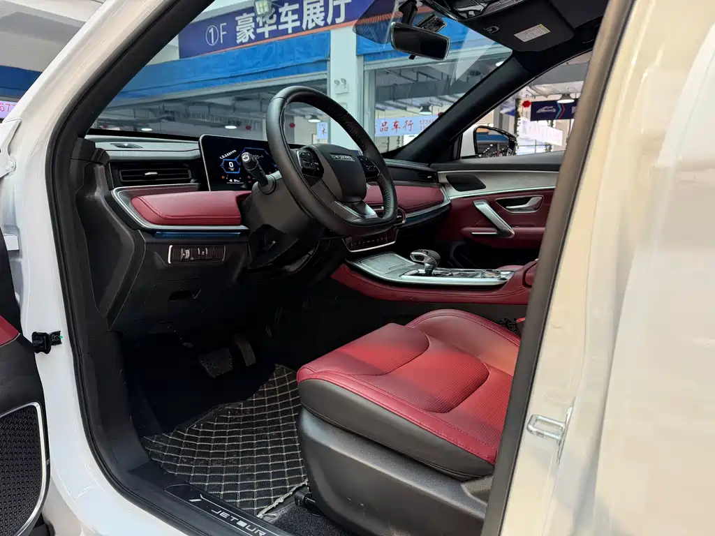 Jietu X70 PLUS 2021 facelift 1.5T DCT Mountain PRO 7 seats купить на сайте DeffCars