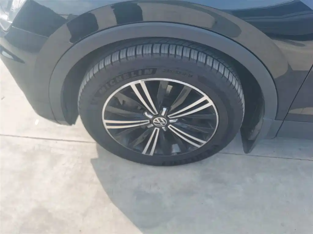Tiguan L 2021 330TSI automatic two-wheel drive smart version купить на сайте DeffCars