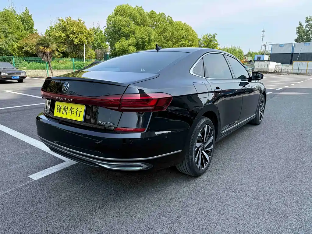 Passat 2022 330TSI Starry Sky Deluxe Edition купить на сайте DeffCars