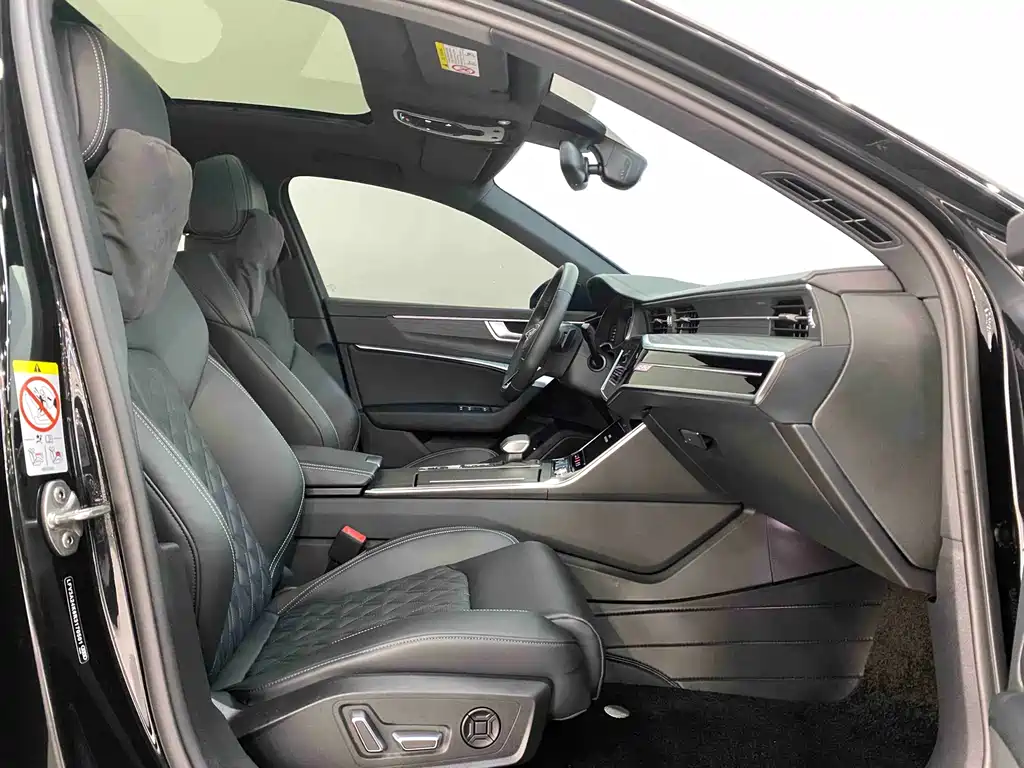 Audi A6L 2025 45 TFSI quattro premium dynamic model купить на сайте DeffCars