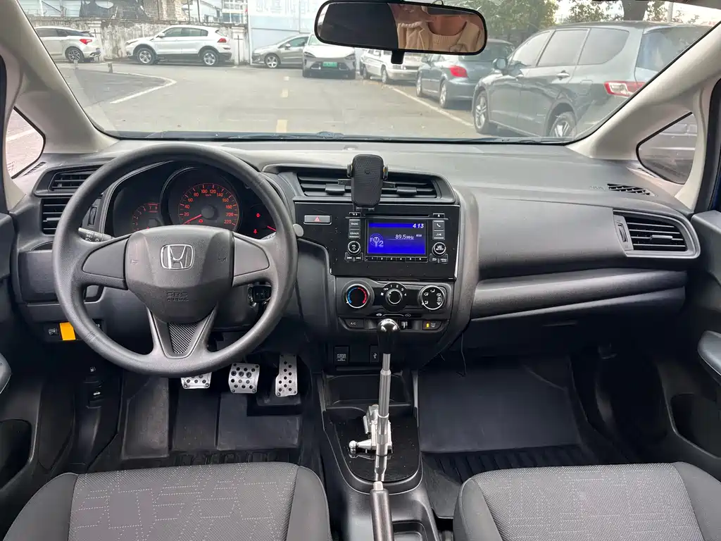 Fit 2018 1.5L manual comfort version купить на сайте DeffCars