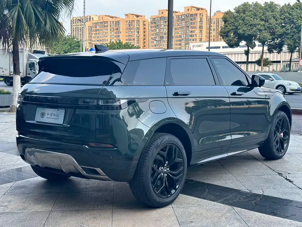 Range Rover Evoque 2023 Evoque L 249PS Deluxe Edition купить на сайте DeffCars