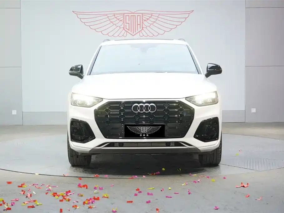 Audi Q5L 2024 40 TFSI luxury and dynamic model купить на сайте DeffCars
