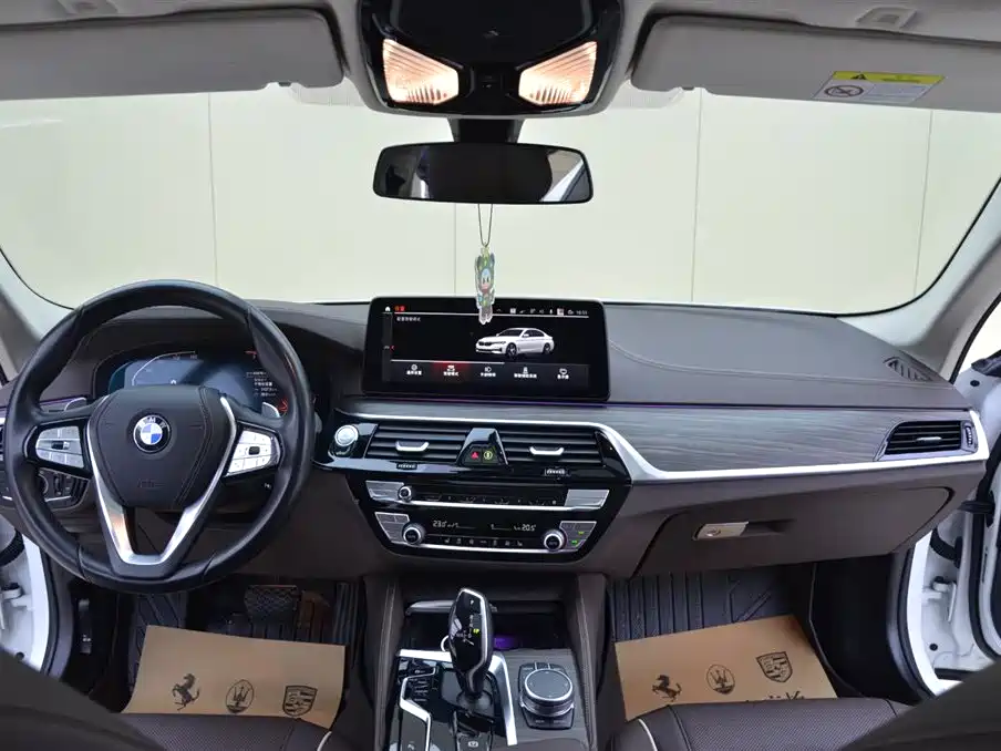 BMW 5 Series 2022 facelift 530Li xDrive luxury package купить на сайте DeffCars