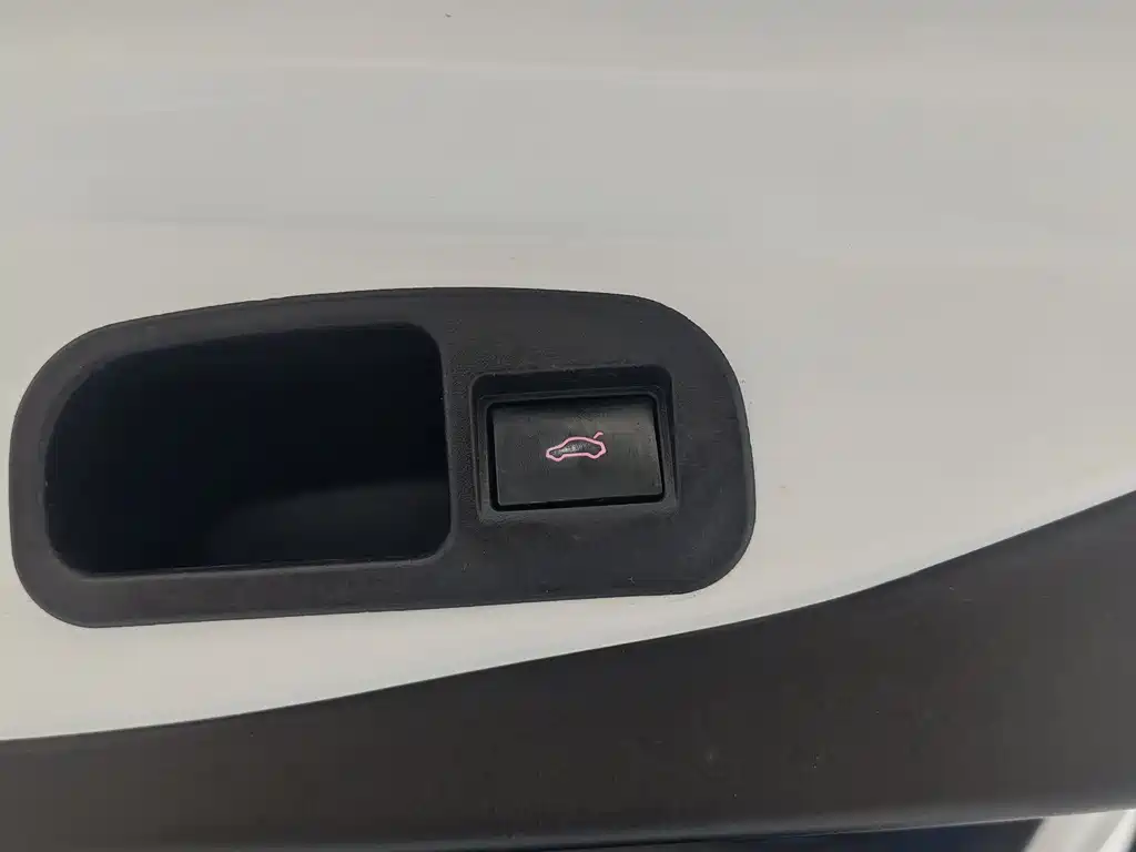 Outlander 2021 facelift 2.0L 2WD Enjoy Edition 5 seats купить на сайте DeffCars
