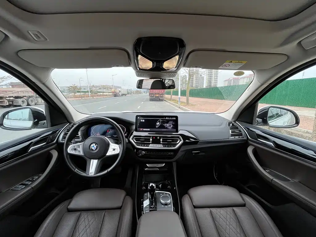 BMW X3 2022 facelift xDrive25i M sports package купить на сайте DeffCars