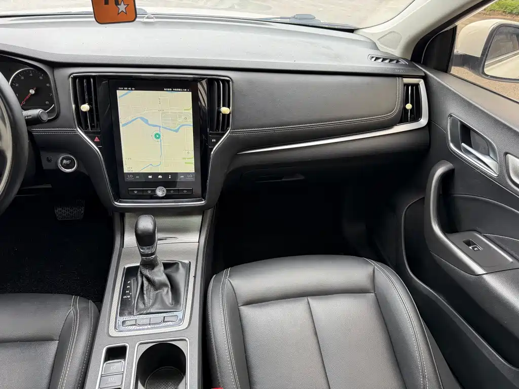 Roewe i6 2018 20t Automatic Internet Smart Edition купить на сайте DeffCars