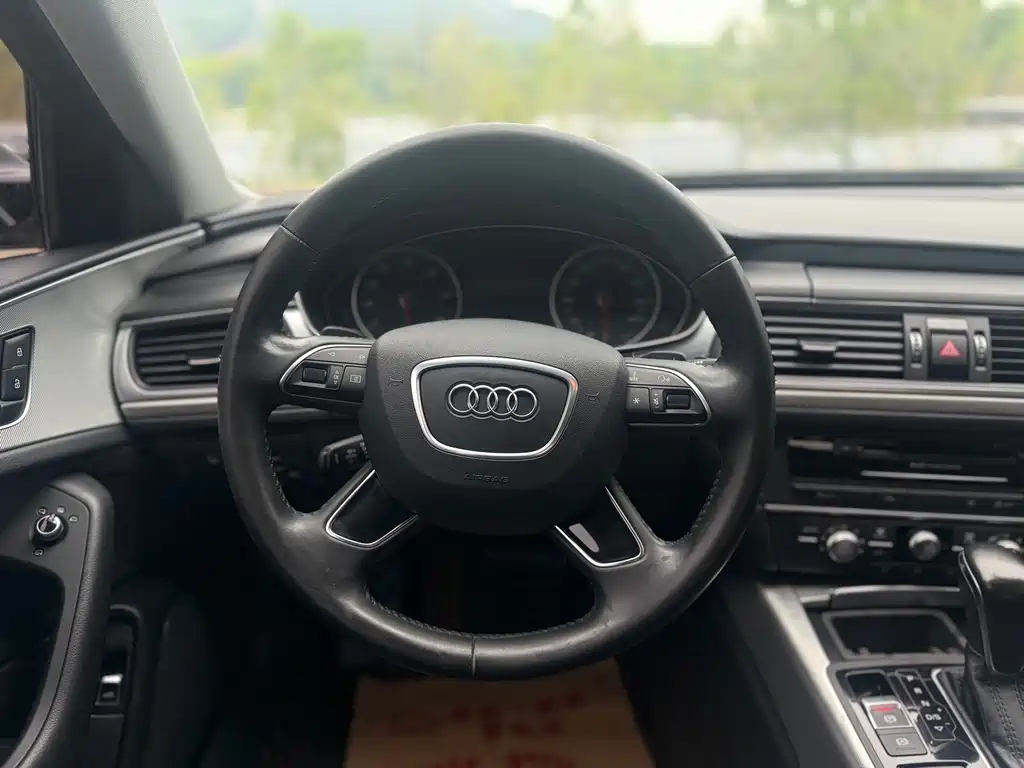 Audi A6L 2018 30th Anniversary Model 35 TFSI Fashion Model купить на сайте DeffCars