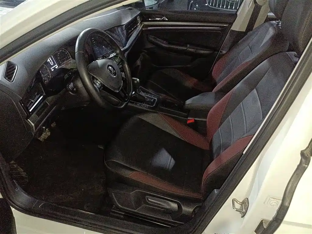Bora 2021 1.5L automatic comfort intelligent connected version купить на сайте DeffCars