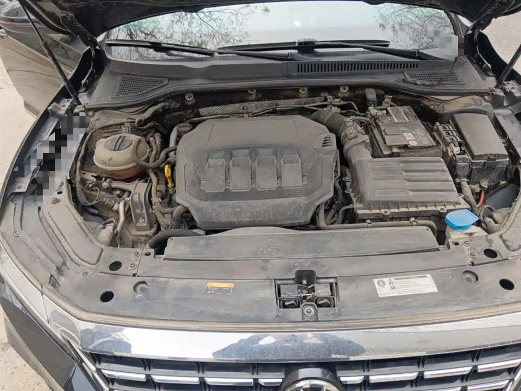 Passat 2020 facelift 330TSI Deluxe Edition National VI купить на сайте DeffCars