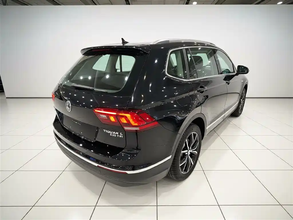 Tiguan L 2020 330TSI automatic two-wheel drive smart luxury version National VI купить на сайте DeffCars