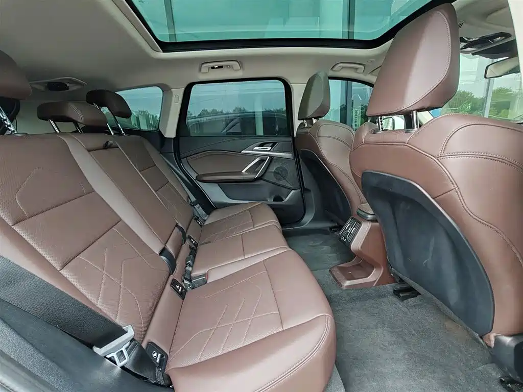 BMW iX1 2025 eDrive25L M Sports Package купить на сайте DeffCars