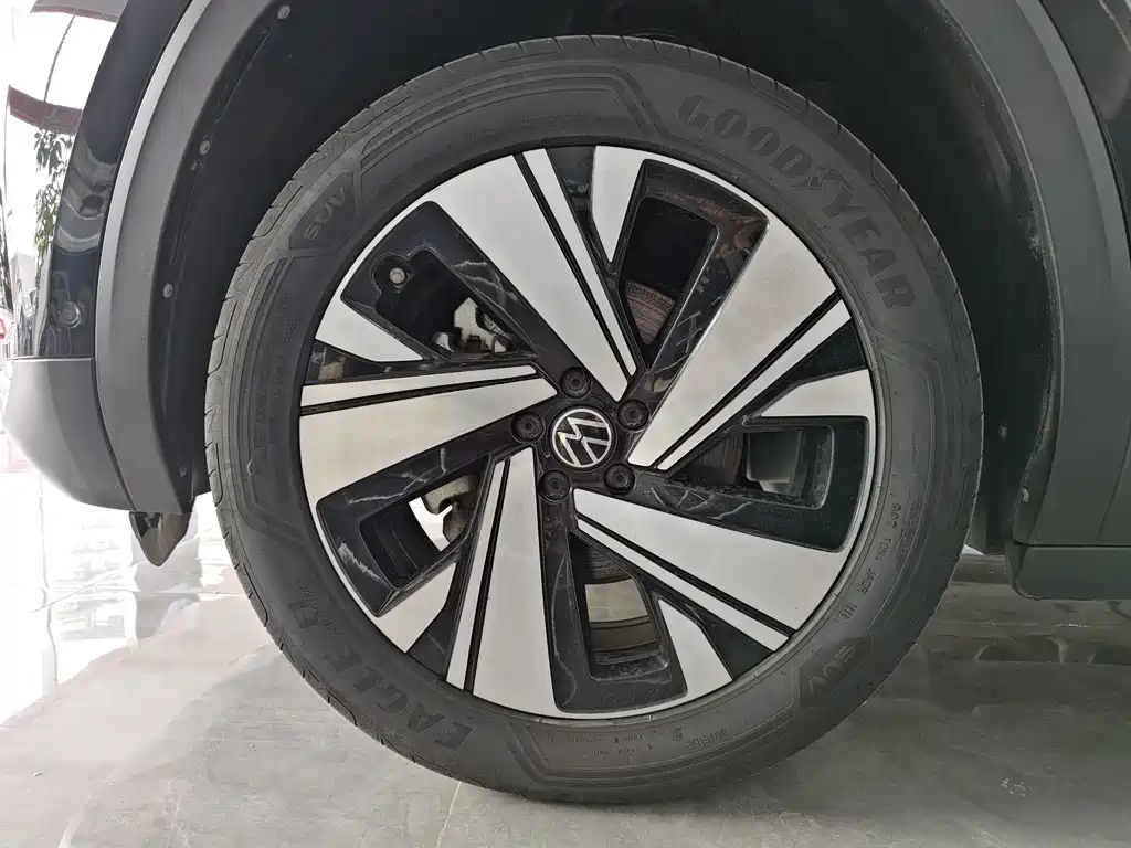 Touron 2022 380TSI four-wheel drive luxury version купить на сайте DeffCars