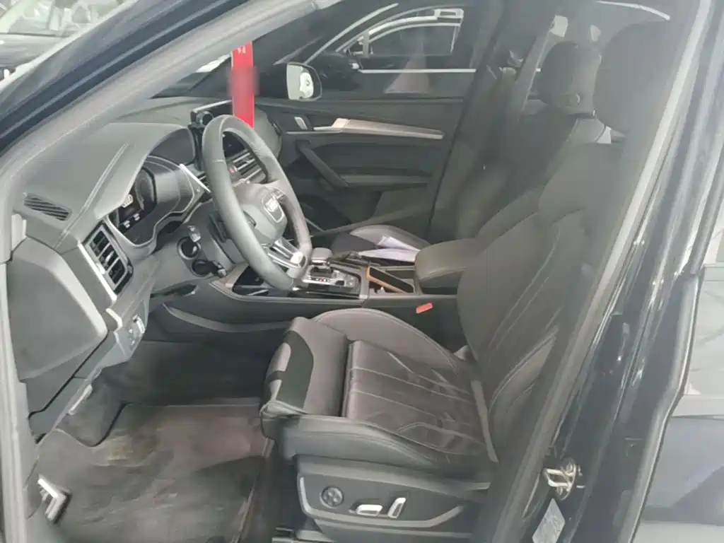 Audi Q5L 2024 45 TFSI luxury and dynamic model купить на сайте DeffCars