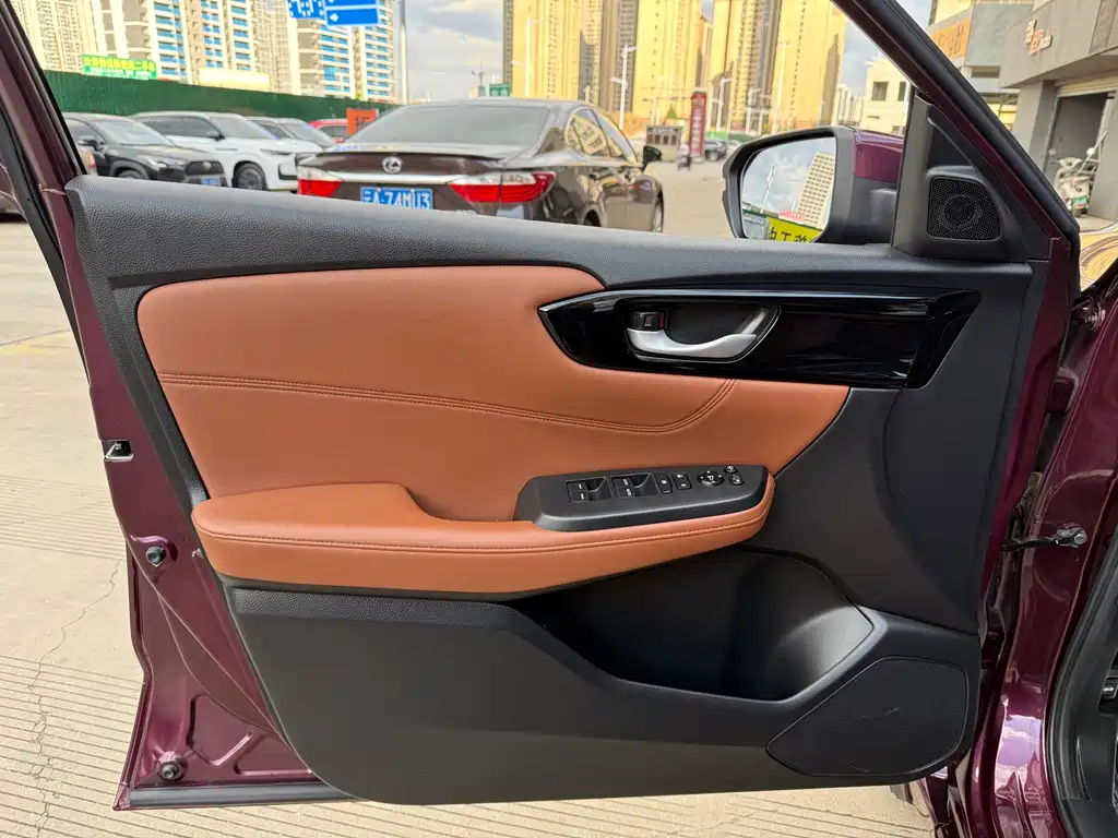 Lingpai 2022 1.5L Rui flagship version купить на сайте DeffCars