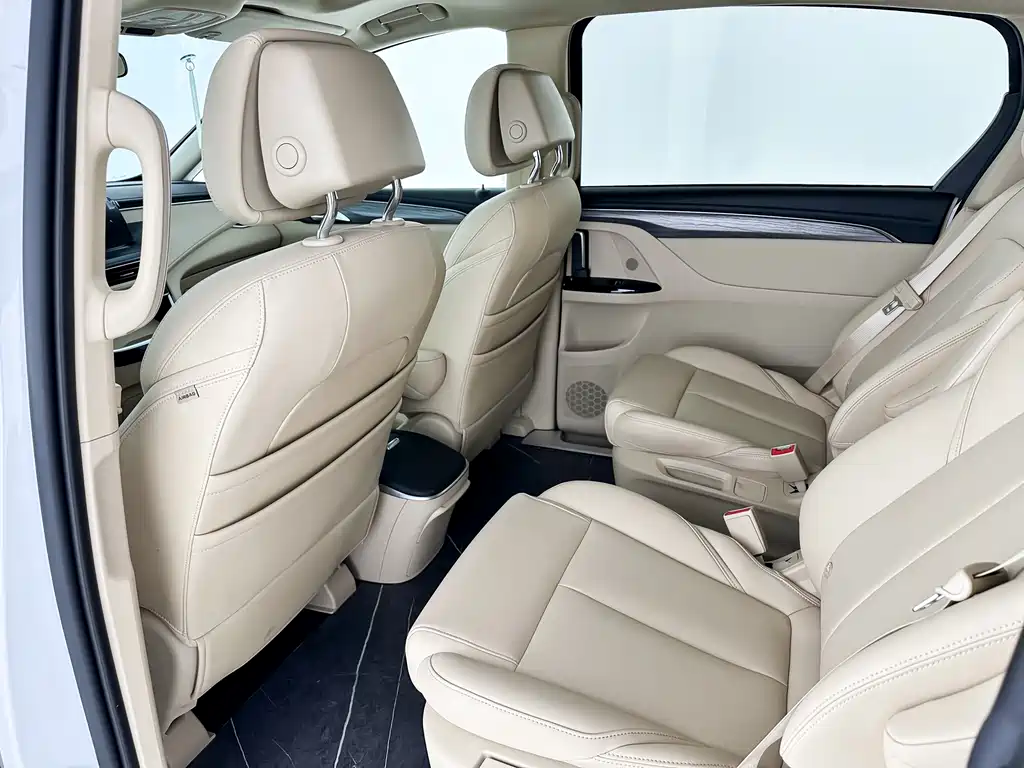 Buick GL8 New Energy 2025 Lu Shang First Edition 7 seats купить на сайте DeffCars