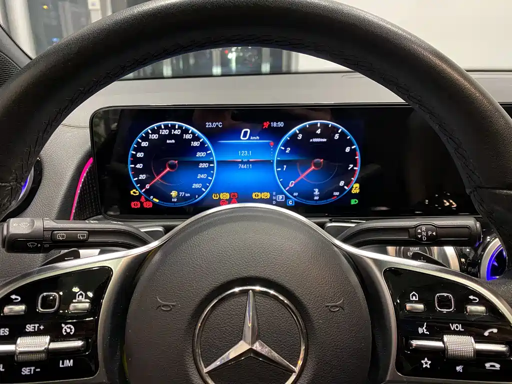 Mercedes-Benz GLB 2022 GLB 220 Dynamic купить на сайте DeffCars