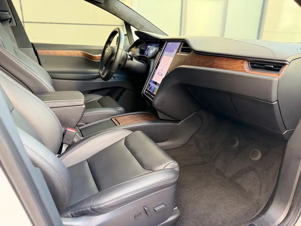 Model X 2019款 长续航版 купить на сайте DeffCars