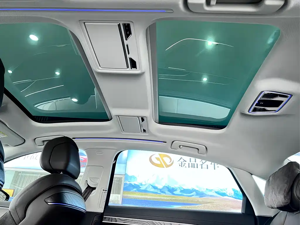 Audi A8 2025 A8L 50 TFSI quattro Premium Selection купить на сайте DeffCars