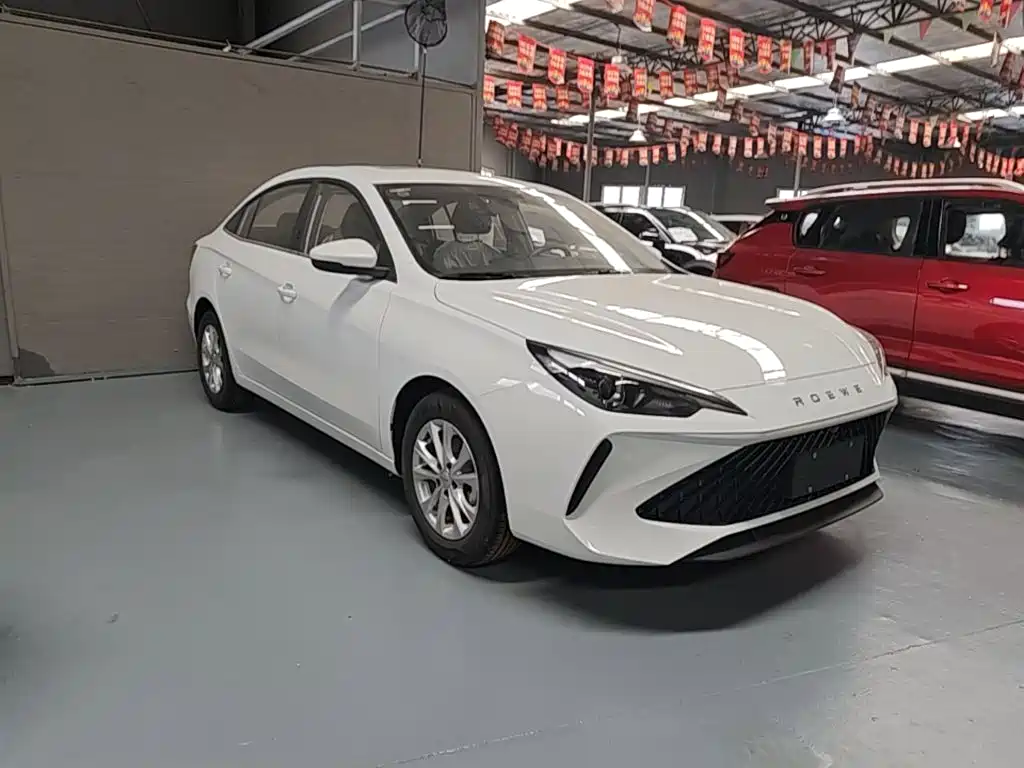 Roewe i5 2026 1.5L CVT Deluxe Edition купить на сайте DeffCars