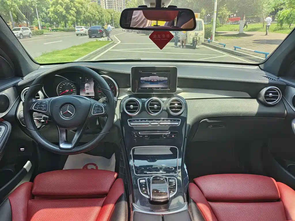 Mercedes-Benz GLC Coupe 2018 GLC 200 4MATIC Coupe SUV купить на сайте DeffCars