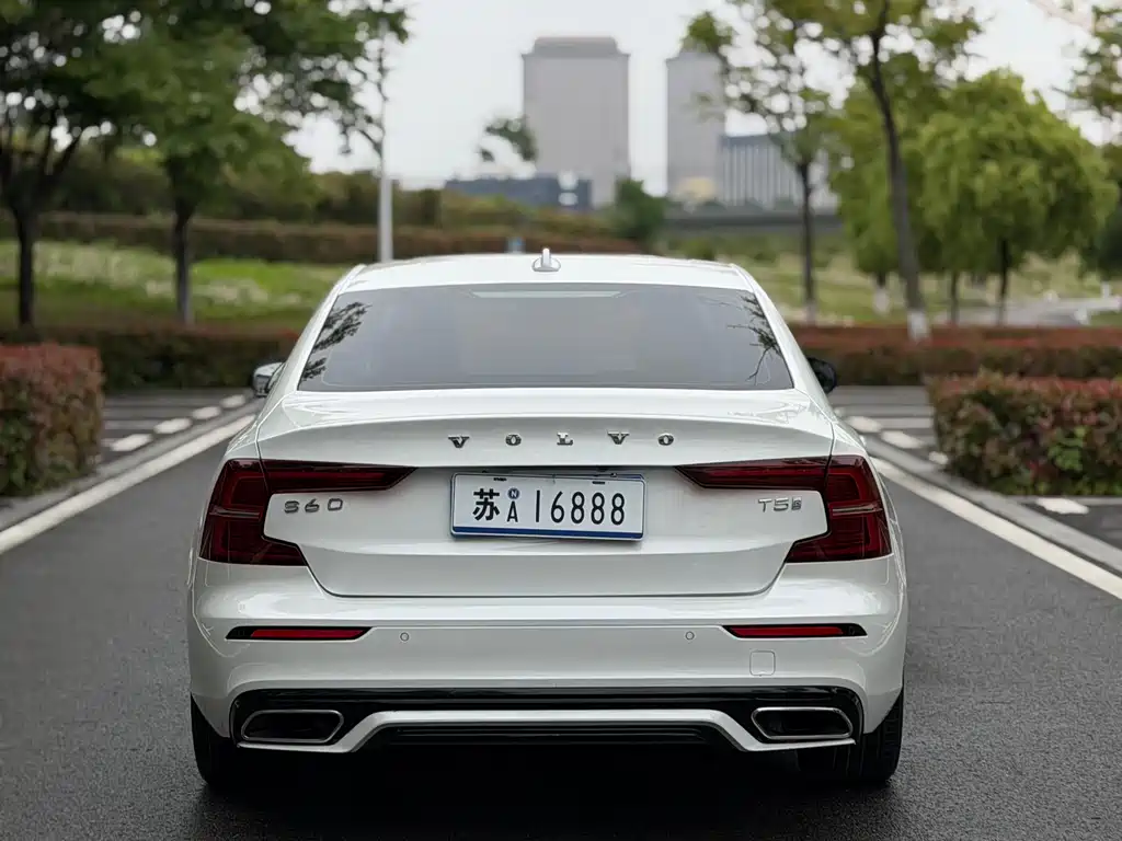 Volvo S60 2020 T5 Zhiya Sports Edition купить на сайте DeffCars