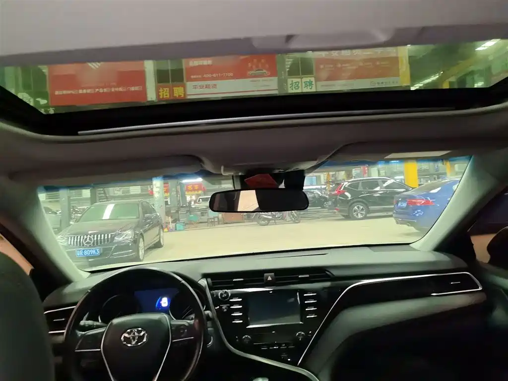 Camry 2018 2.0G Deluxe Edition купить на сайте DeffCars