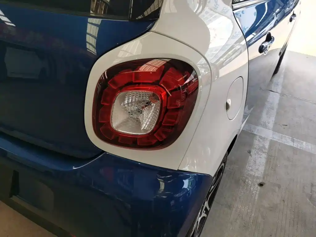 smart forfour 2016 0.9T 66kW extreme version купить на сайте DeffCars