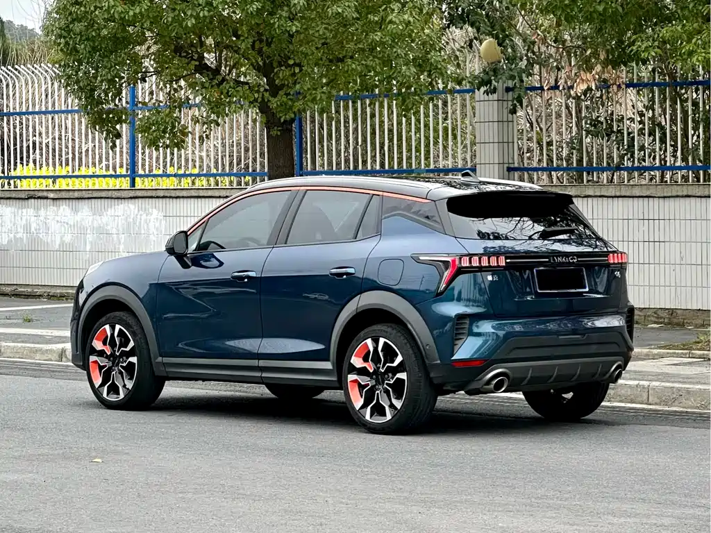 Lynk & Co 06 2020 1.5T Yao Halo купить на сайте DeffCars