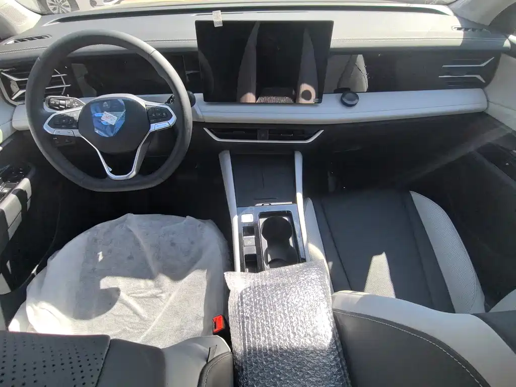 Jetta VS8 2026 280TSI Automatic Supreme Edition купить на сайте DeffCars