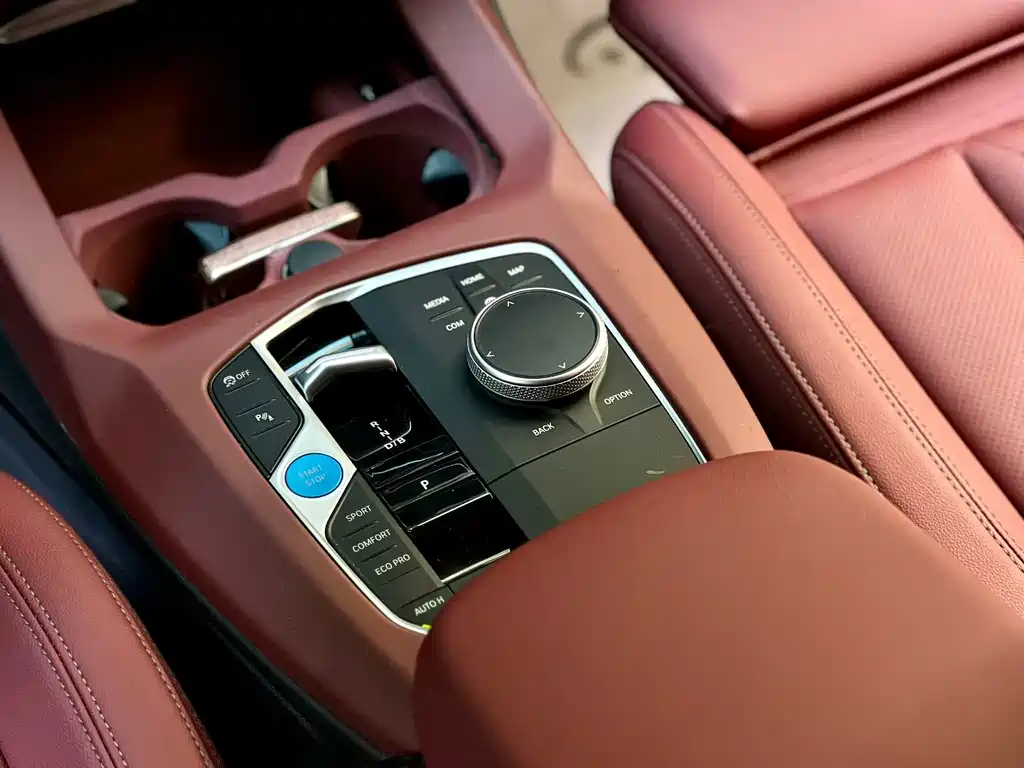 BMW iX3 2024 leading model купить на сайте DeffCars