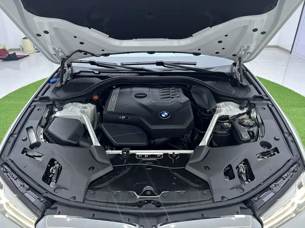 BMW 5 Series 2022 facelift 530Li xDrive luxury package купить на сайте DeffCars