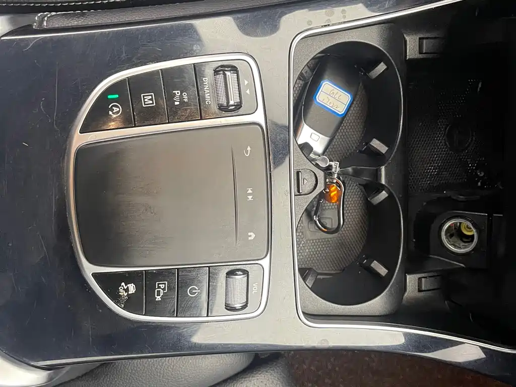 Mercedes-Benz GLC 2022 facelift second GLC 260 L 4MATIC dynamic version купить на сайте DeffCars