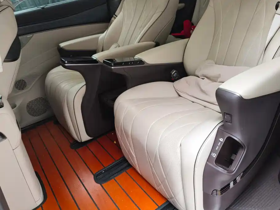 Denza D9 2024 EV 600 four-wheel drive premium model купить на сайте DeffCars
