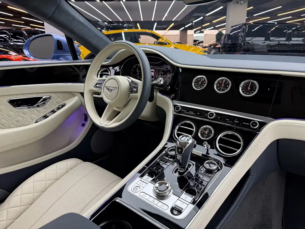 Continental 2022 4.0T GT V8 купить на сайте DeffCars